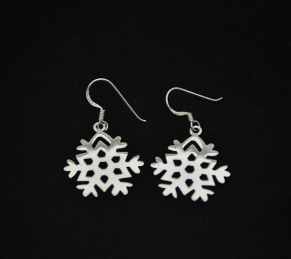 Snowflake earrings800